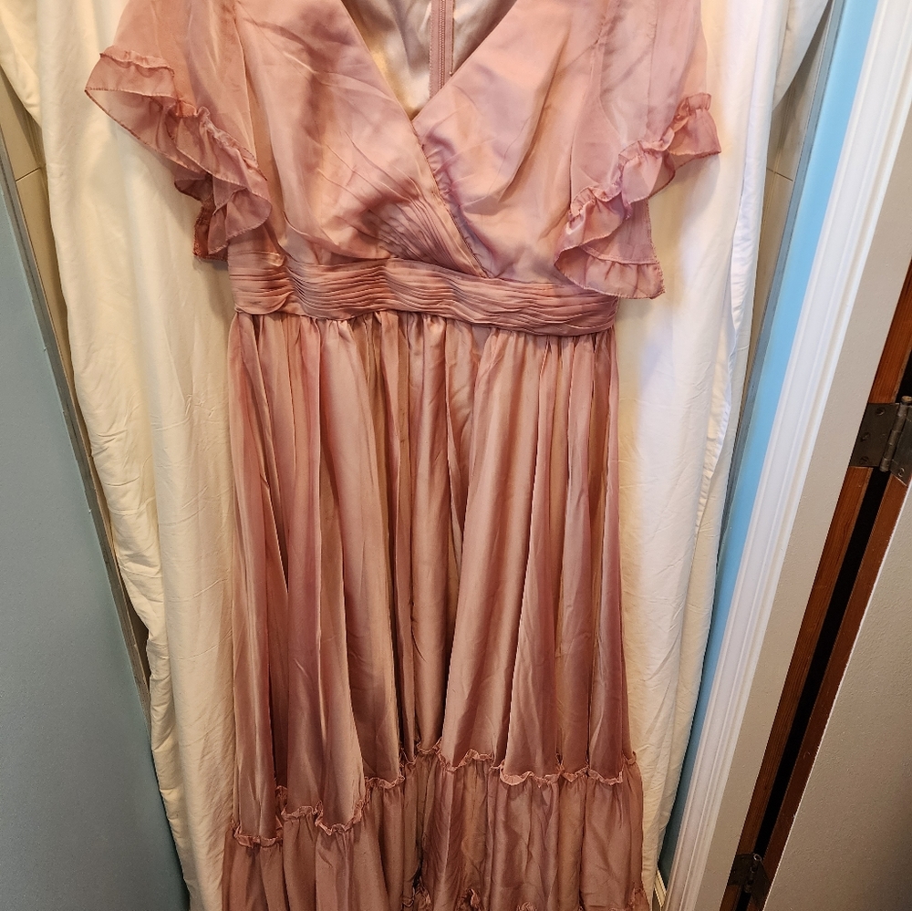 Mac Duggal Pink Ruffled Dress